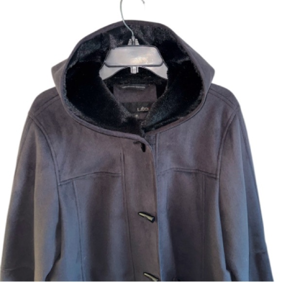 UTEX Faux Fur/Sherpa Hooded Warm Black Jacket Sz Large MobWife - Picture 7 of 9